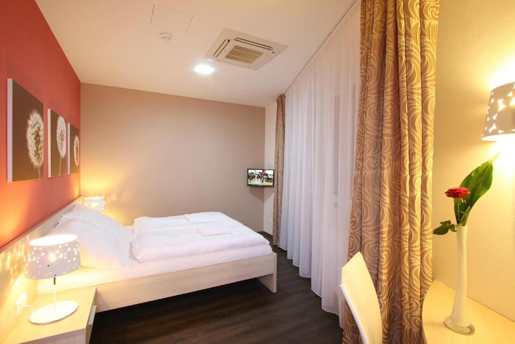 Hotel Gol Garni Olomouc Værelse billede